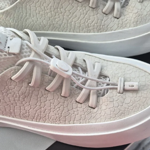 Ermenegildo Zegna Cream Textured Sneakers - Picture 4 of 5